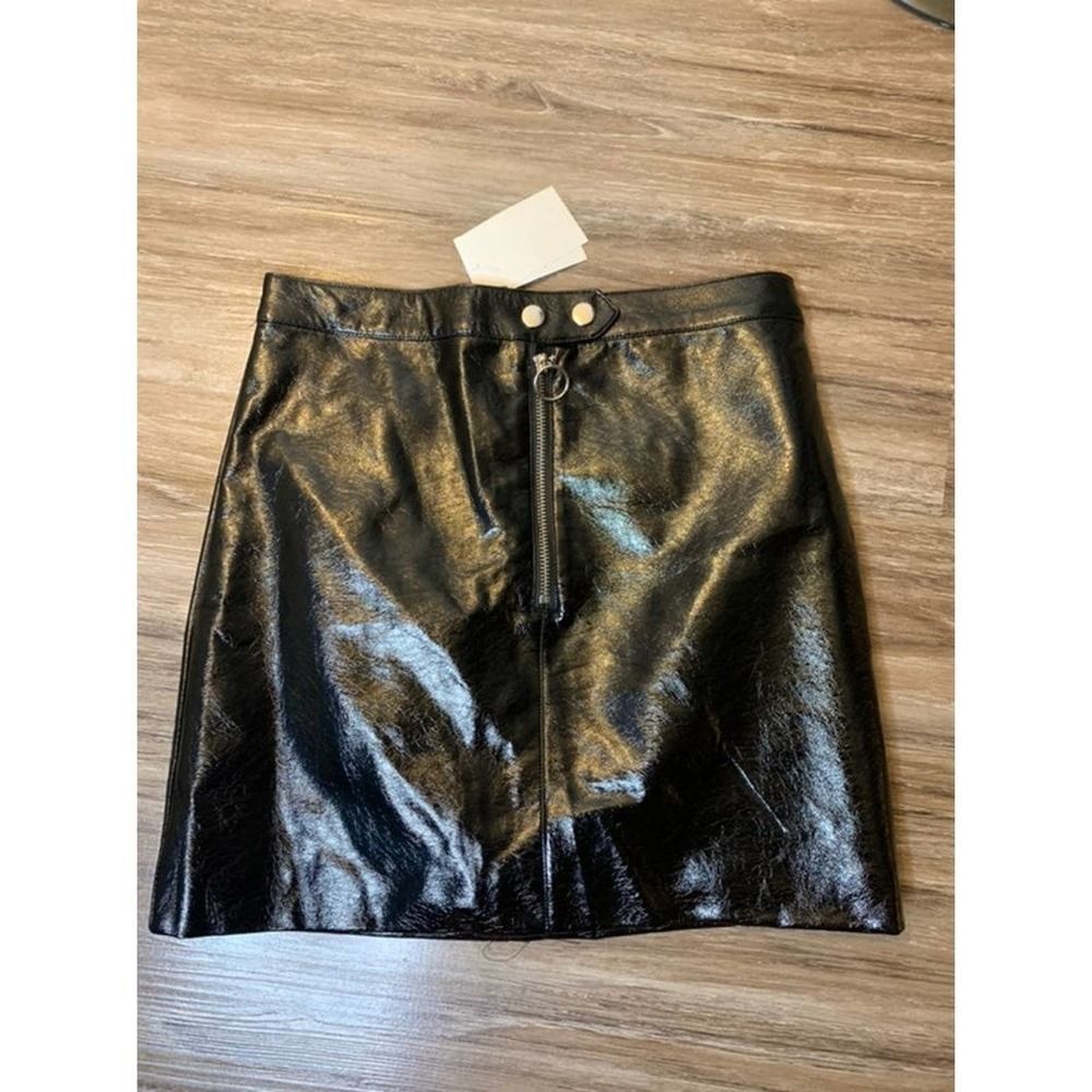 NWT H&M Sz 4 Shiny Black Skirt